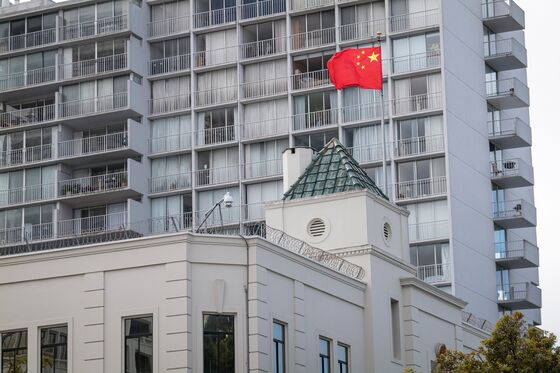 U.S. Detains Chinese Researcher Who Sheltered in Consulate