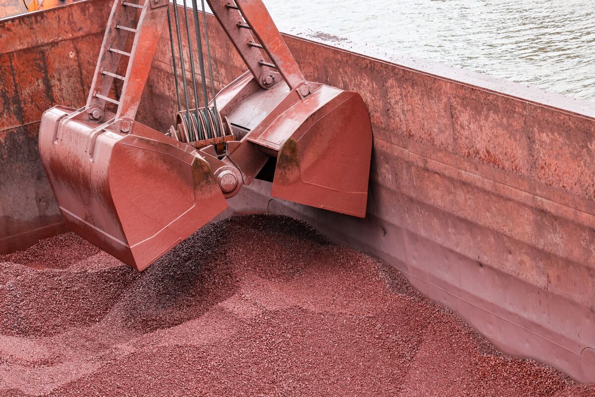 
                            China Property Speculation Helps Spur Iron Ore to Third Weekly Gain