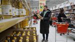 Shoppers at a grocery store in Khimki, Russia, on March 27.&nbsp;