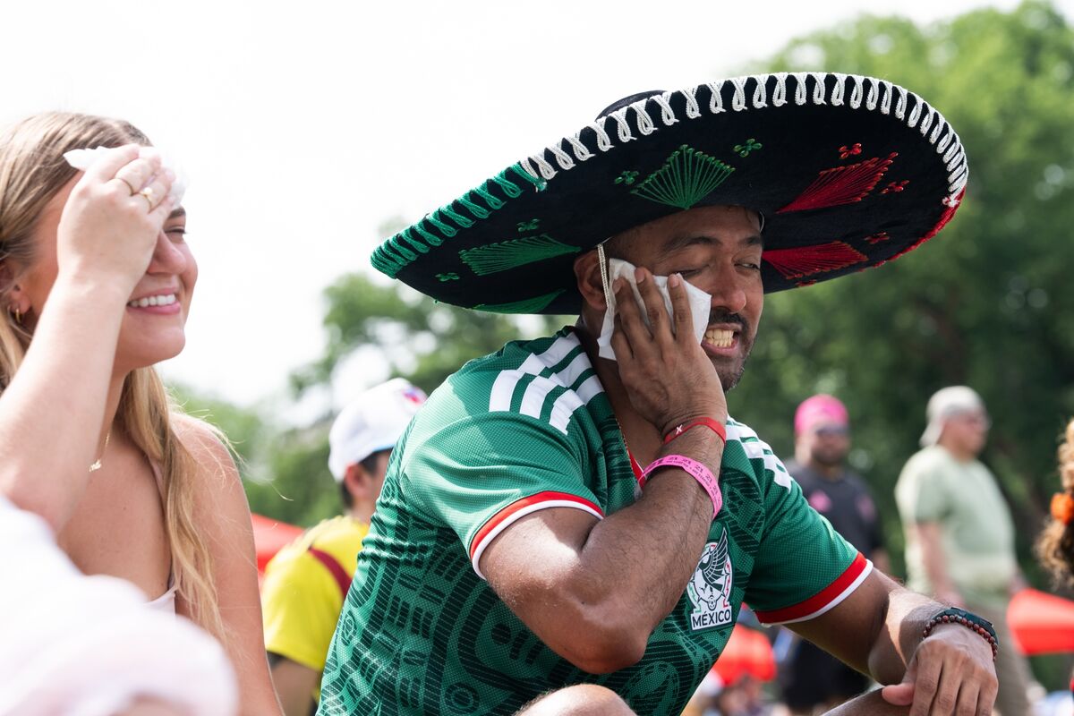 Heat Bakes US as World Cup Heads Into Weekend