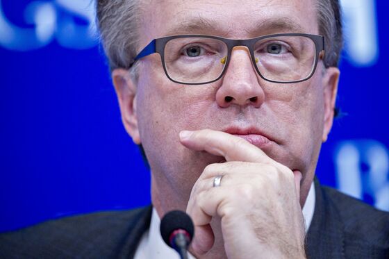 Fed’s Williams Is Eyeing Downside Risks Despite Solid Outlook