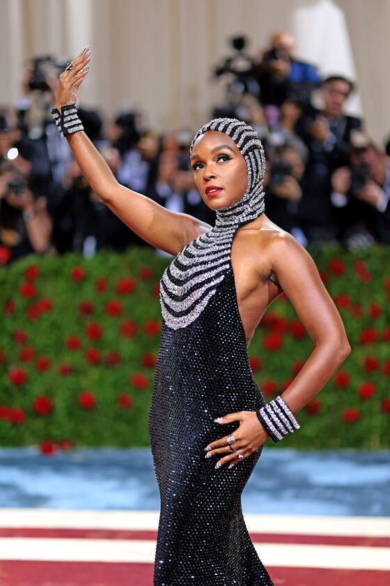 Celebrities, Fashion, and Finance Walk the Met Gala 2022 Red Carpet