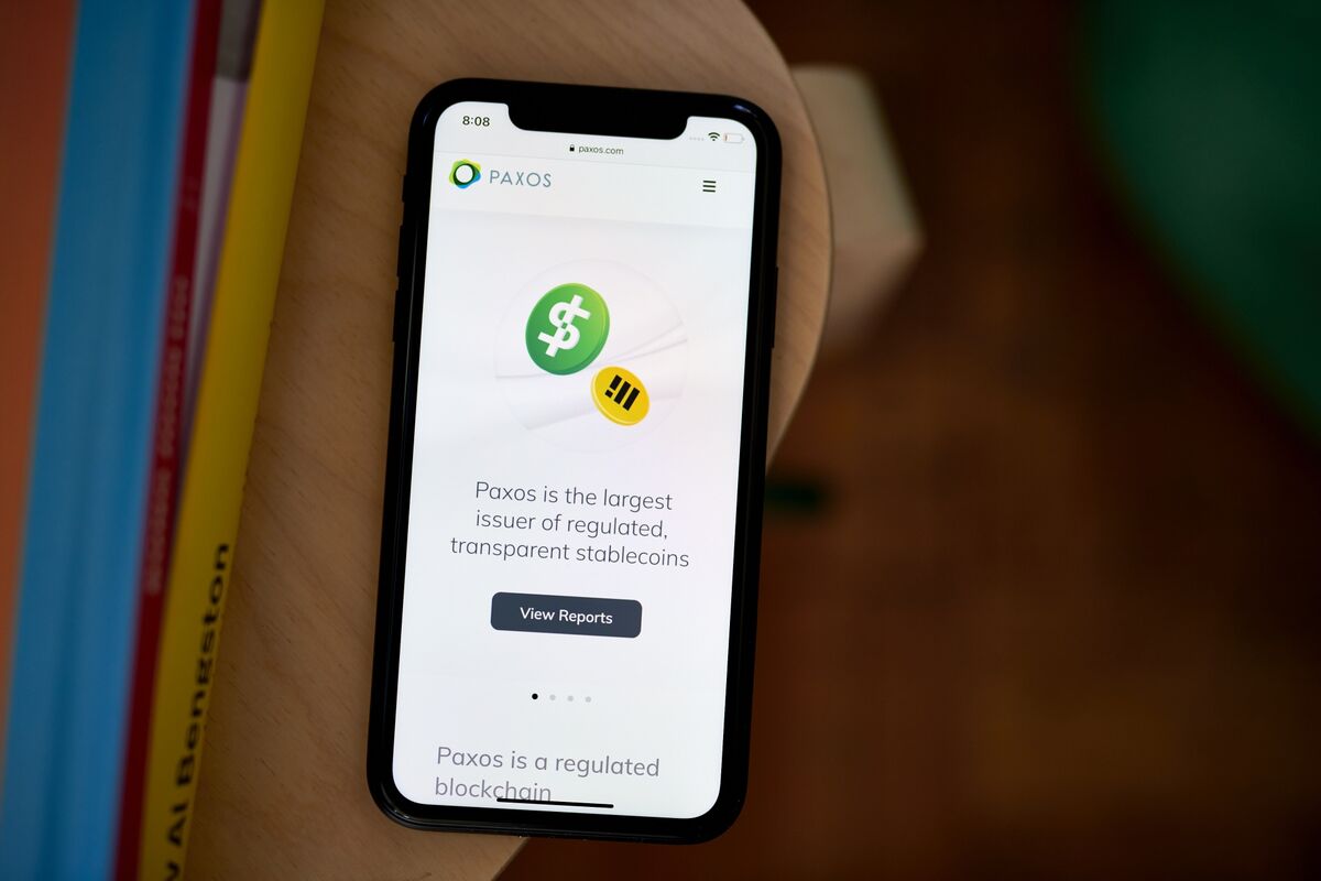 Stablecoin Issuer Paxos Hires Former Meta Executive in Singapore - Bloomberg