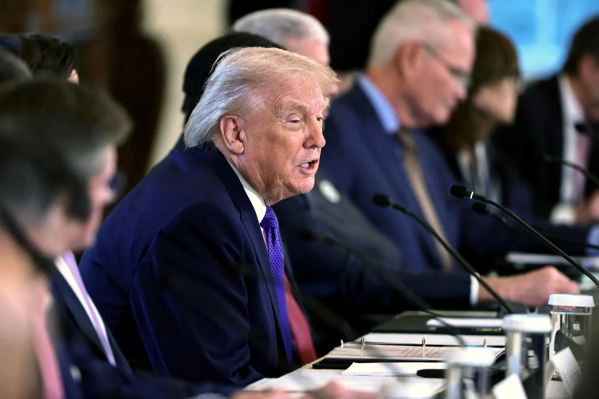 Trump Won't Rule Out Military Force to Acquire Greenland - Bloomberg