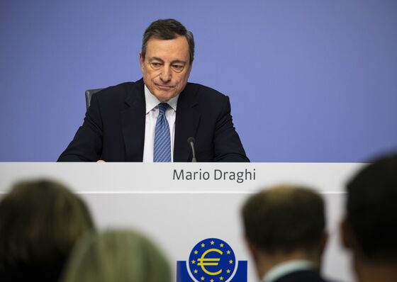 ECB Ends Historic Stimulus Push in Bet Economic Growth to Endure