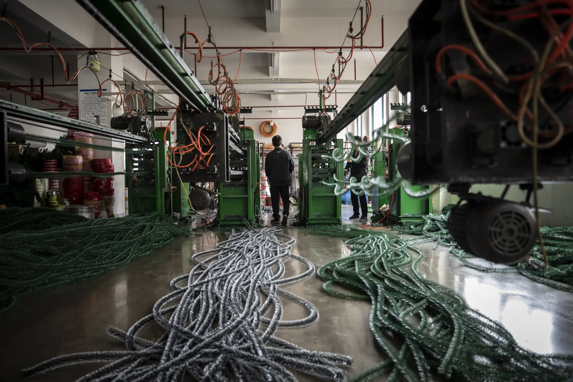 The Chinese Town That Produces Most of The World's Christmas Lights Doesn’t Fear a Trade War