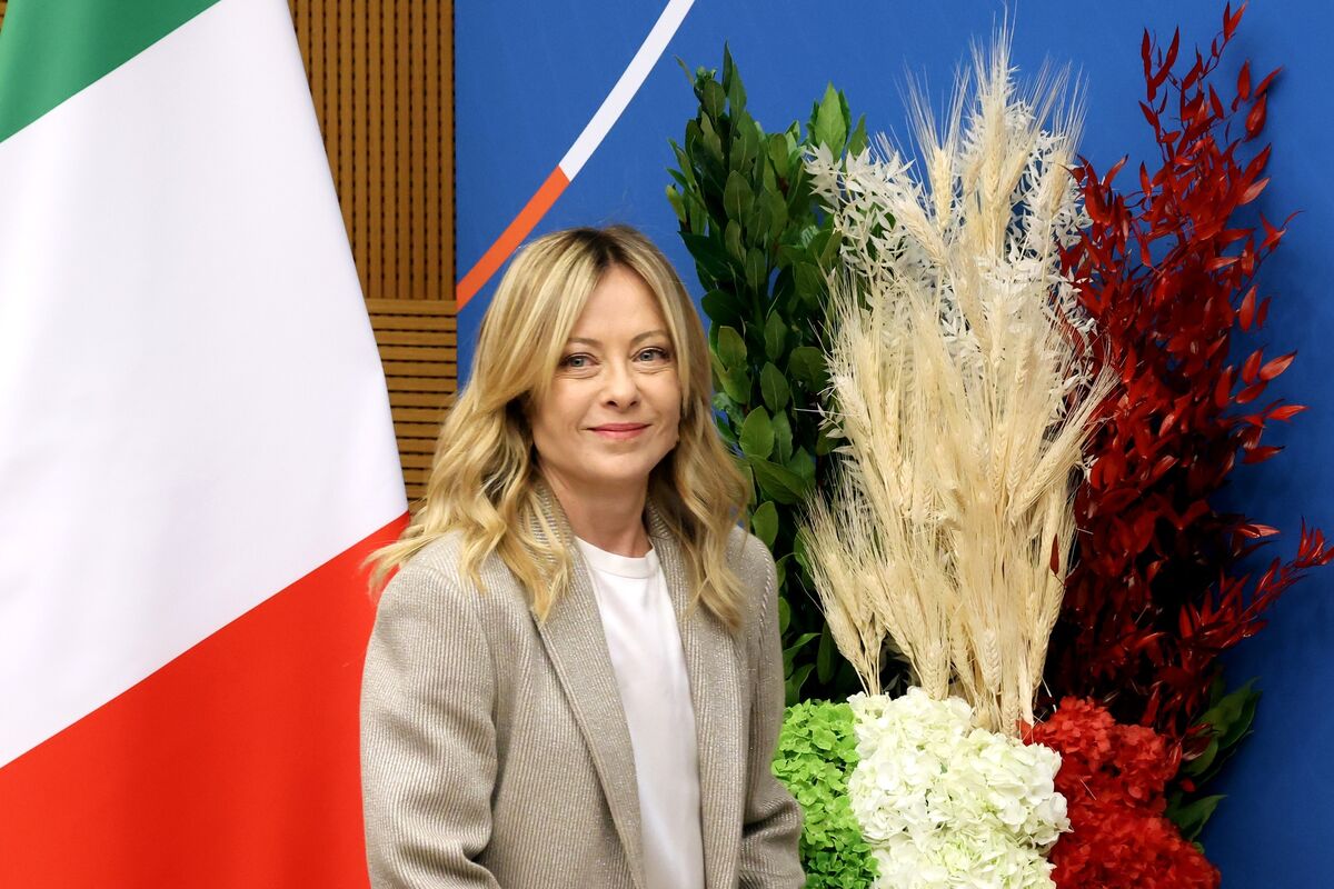 Italy’s Meloni Visits Doha to Bolster Energy Supplies Hit by War