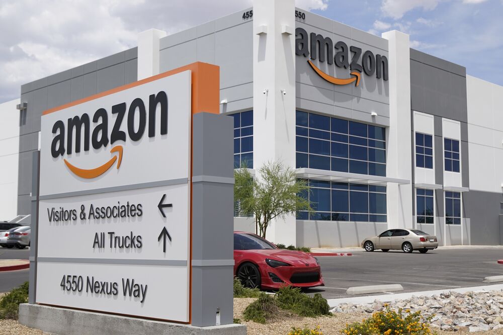 Amazonâ€™s New â€˜Factory Townsâ€™ Will Lift the Working Class