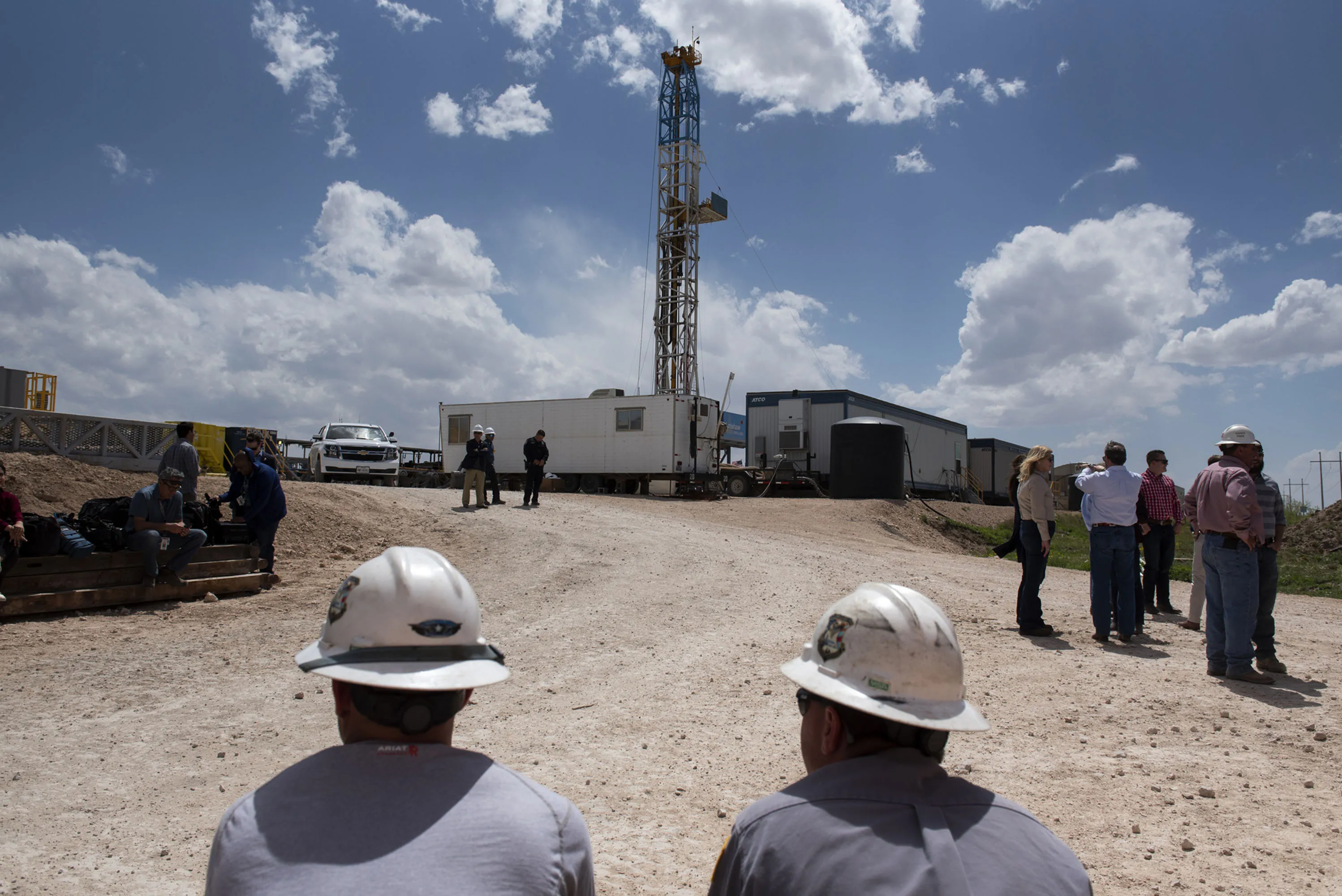 Employees&nbsp;at an oil rig in Midland, Texas.&nbsp;