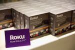 Roku beat its sales guidance, but its outlook is too cloudy to call.