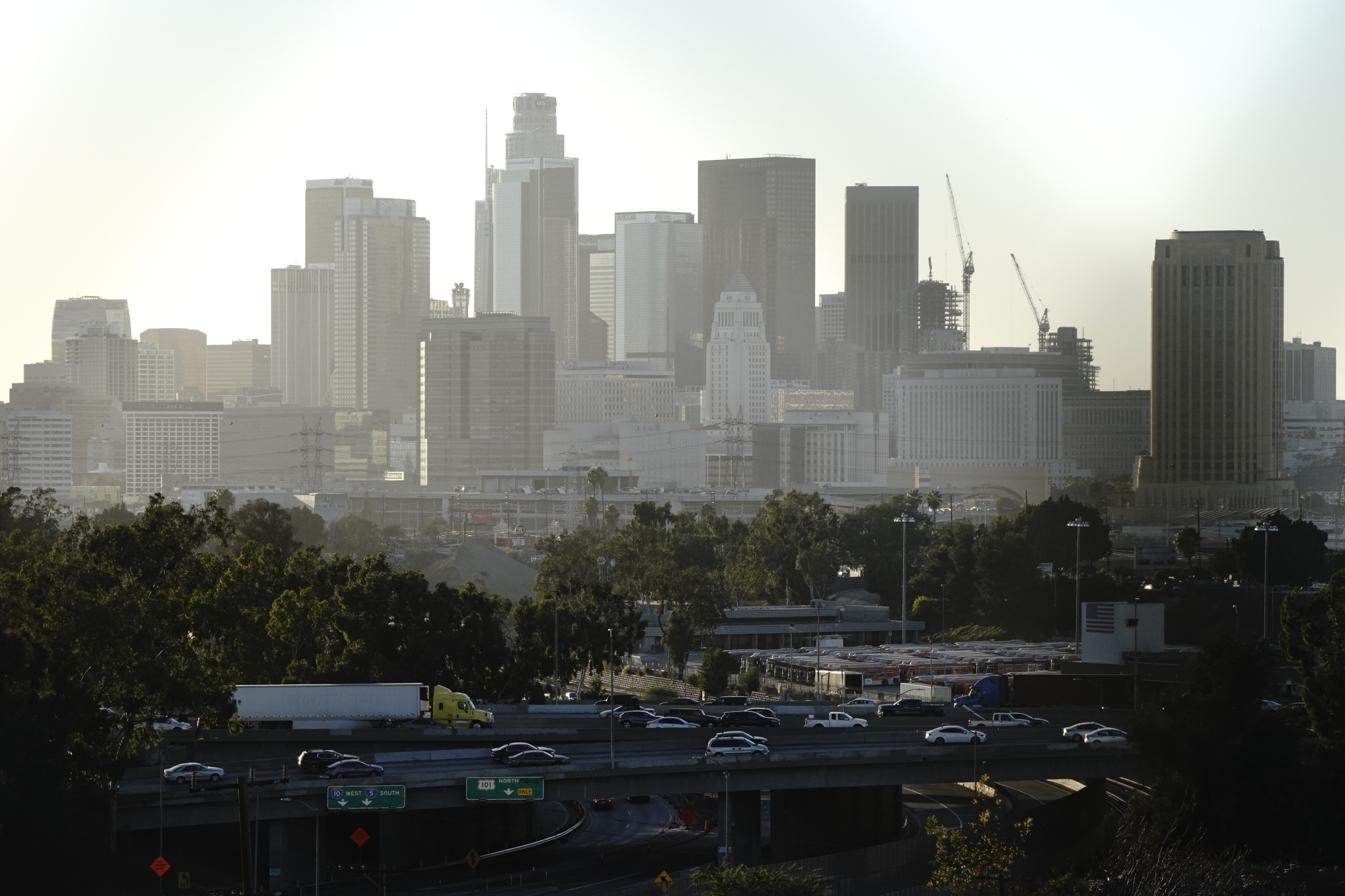 Los Angeles County Property Market Soars by Record 100 Billion Bloomberg