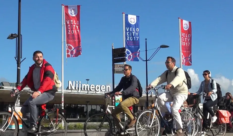 Dutch Bike Lane Design Normaal Bike Shop Home