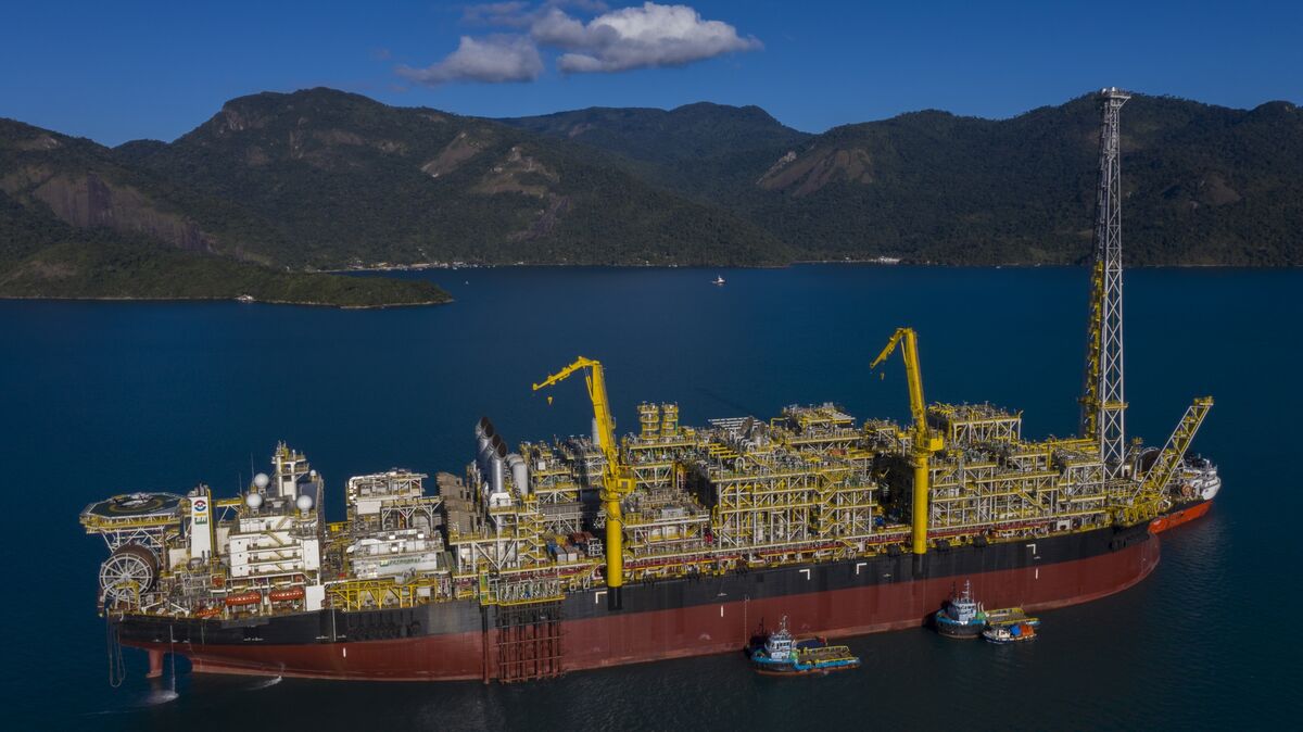 Oil Tanker Maker Yinson Targets Near $1 Billion Earnings By 2025