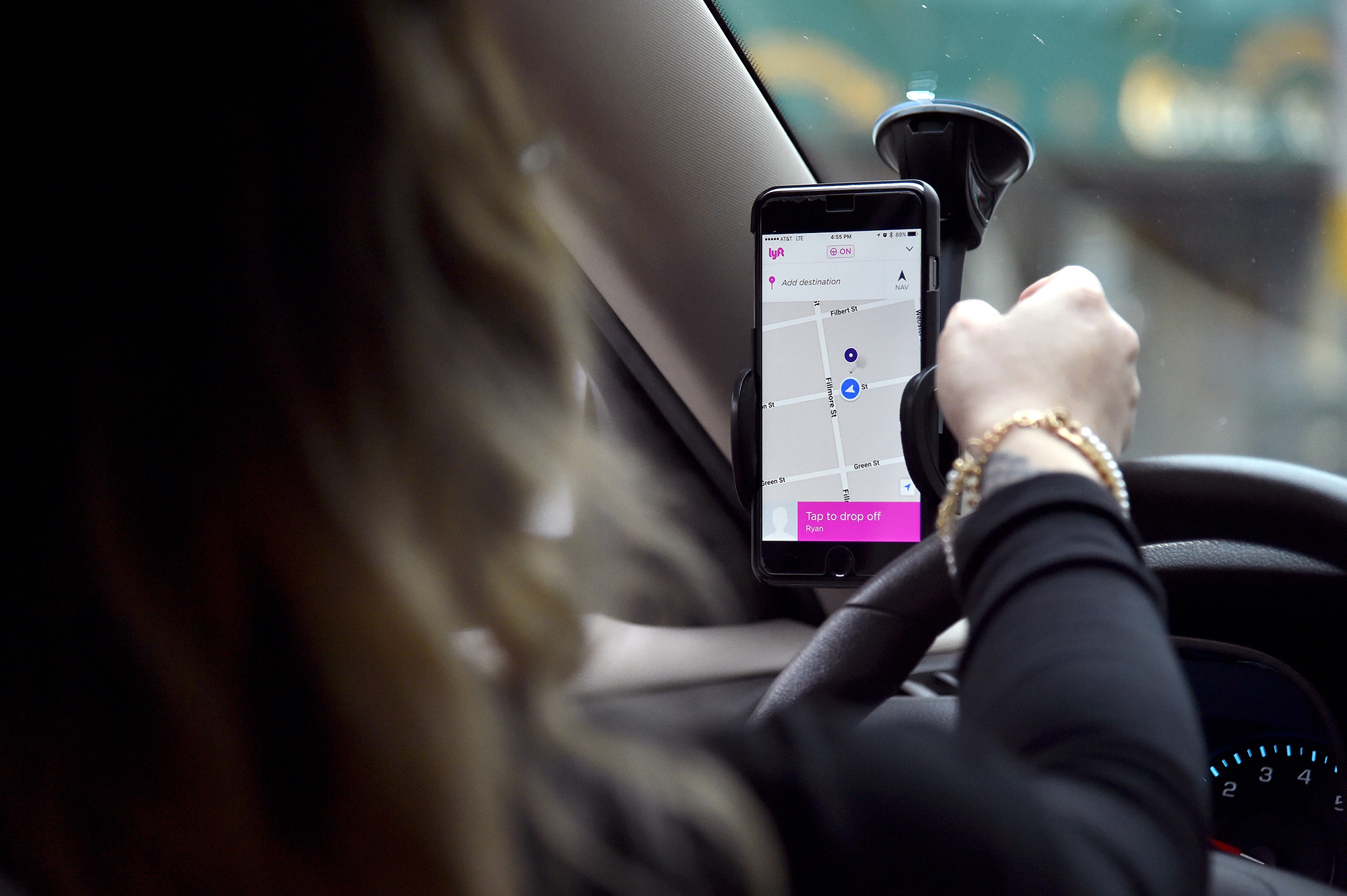 lyft-sued-for-violating-d-c-sick-day-law-during-pandemic-bloomberg