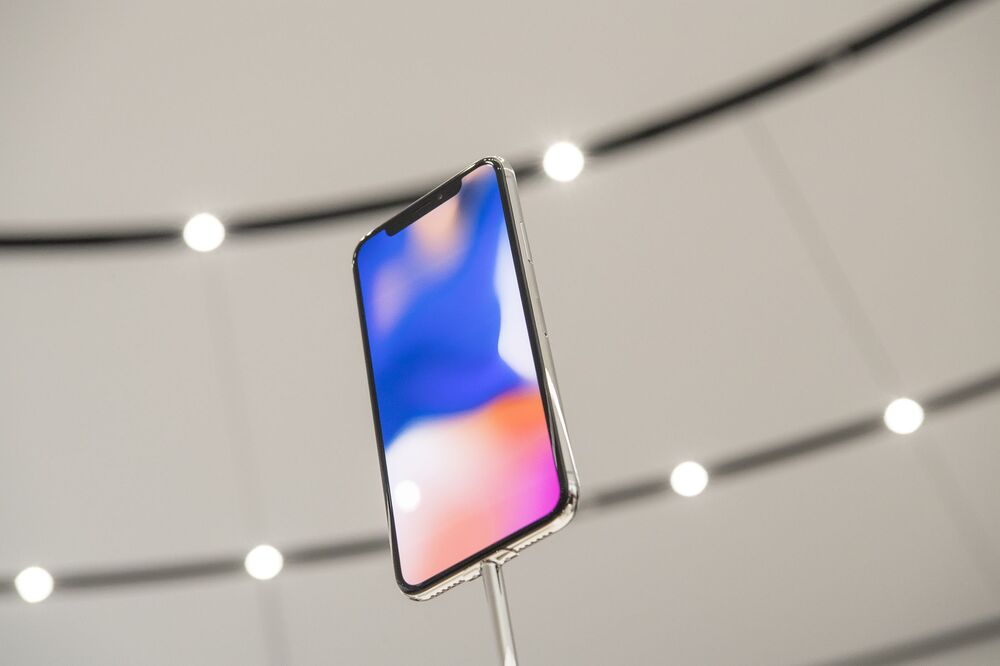 米アップル Iphonex 予約注文27日開始 顧客確保の切り札 Bloomberg