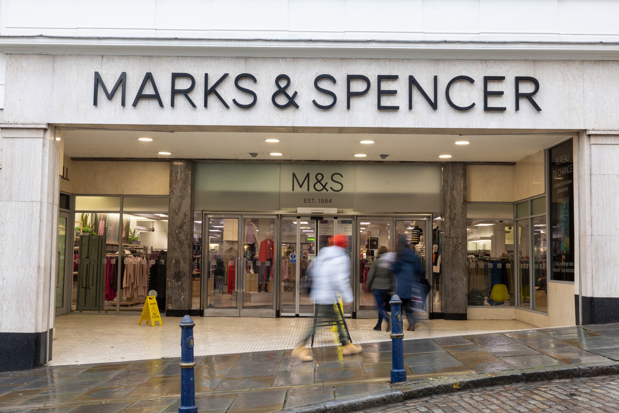 M&S clothing sales rise as customers return to stores