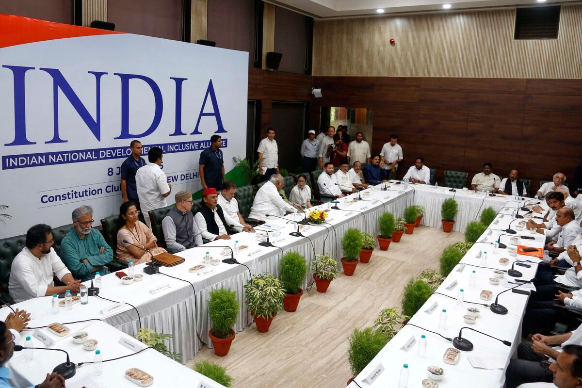 India Opposition Leaders Meet to Project Unity After Poll Losses