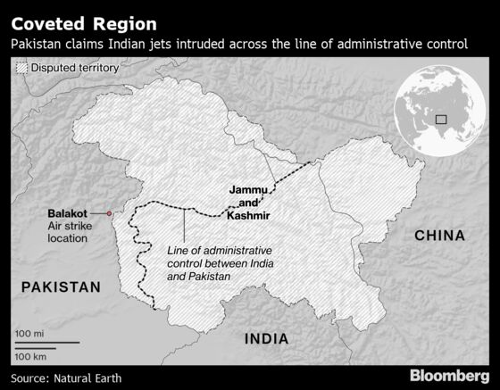Nuclear-Armed India and Pakistan Face Off in Renewed Escalation