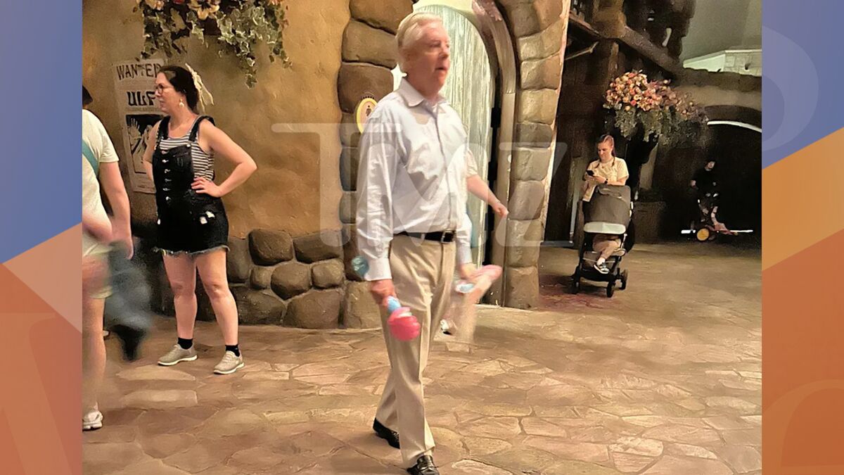 TMZ Heads to Washington TMZ Heads to Washington