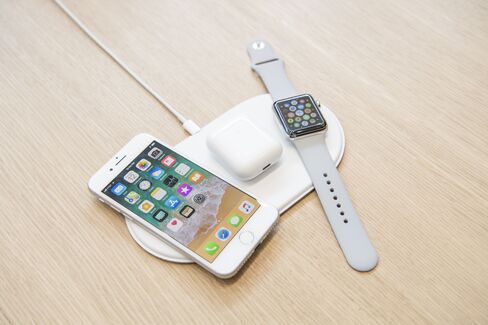 アイフォーン8、エアポッド、アップルウオッチ、ワイヤレス充電パッド「AirPower」