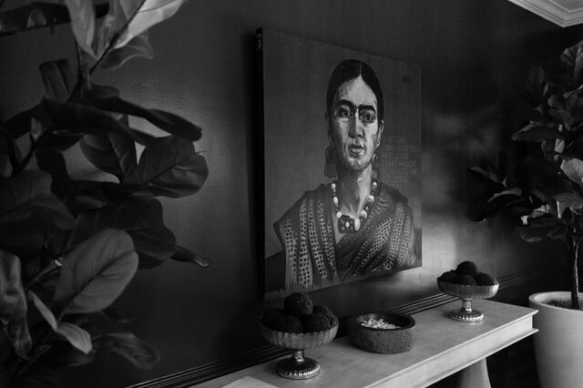 A painting of Mexican painter Frida Kahlo that Murvartia commissioned. 