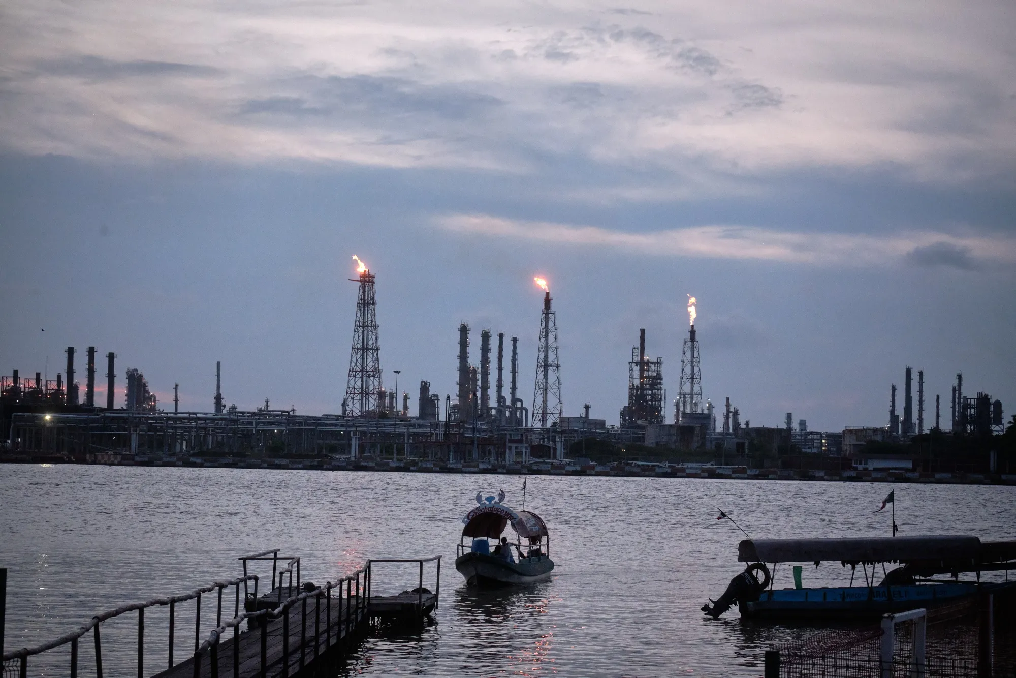 Refinería de Pemex en Pueblo Viejo, estado de Veracruz, México.