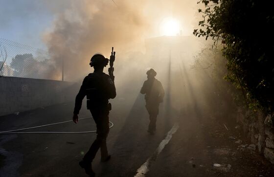 Gaza Militants and Israel Fight On Amid Talk of a Cease-Fire