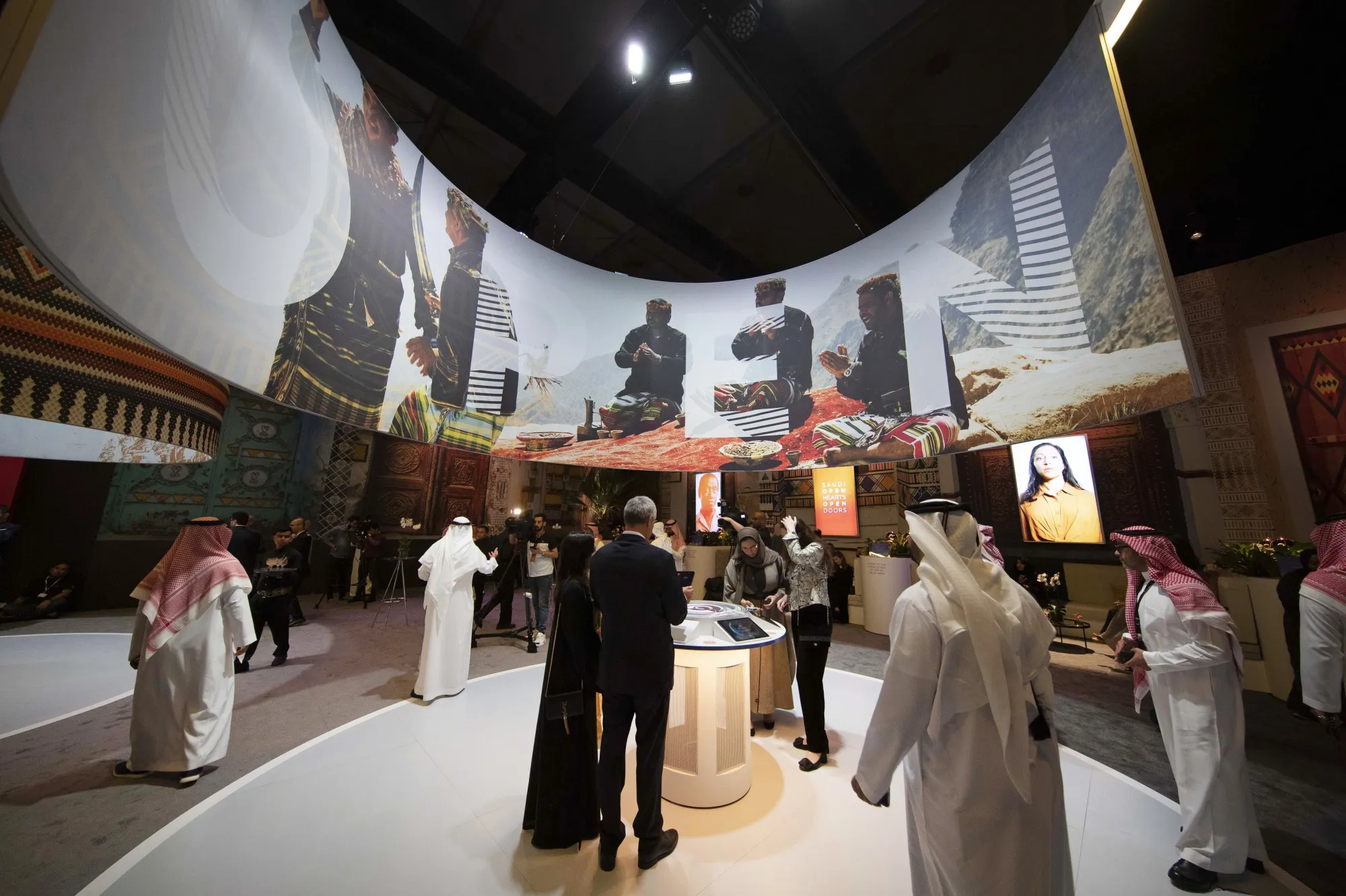 Saudi Arabia Opens to Tourists And Their Foreign Ways