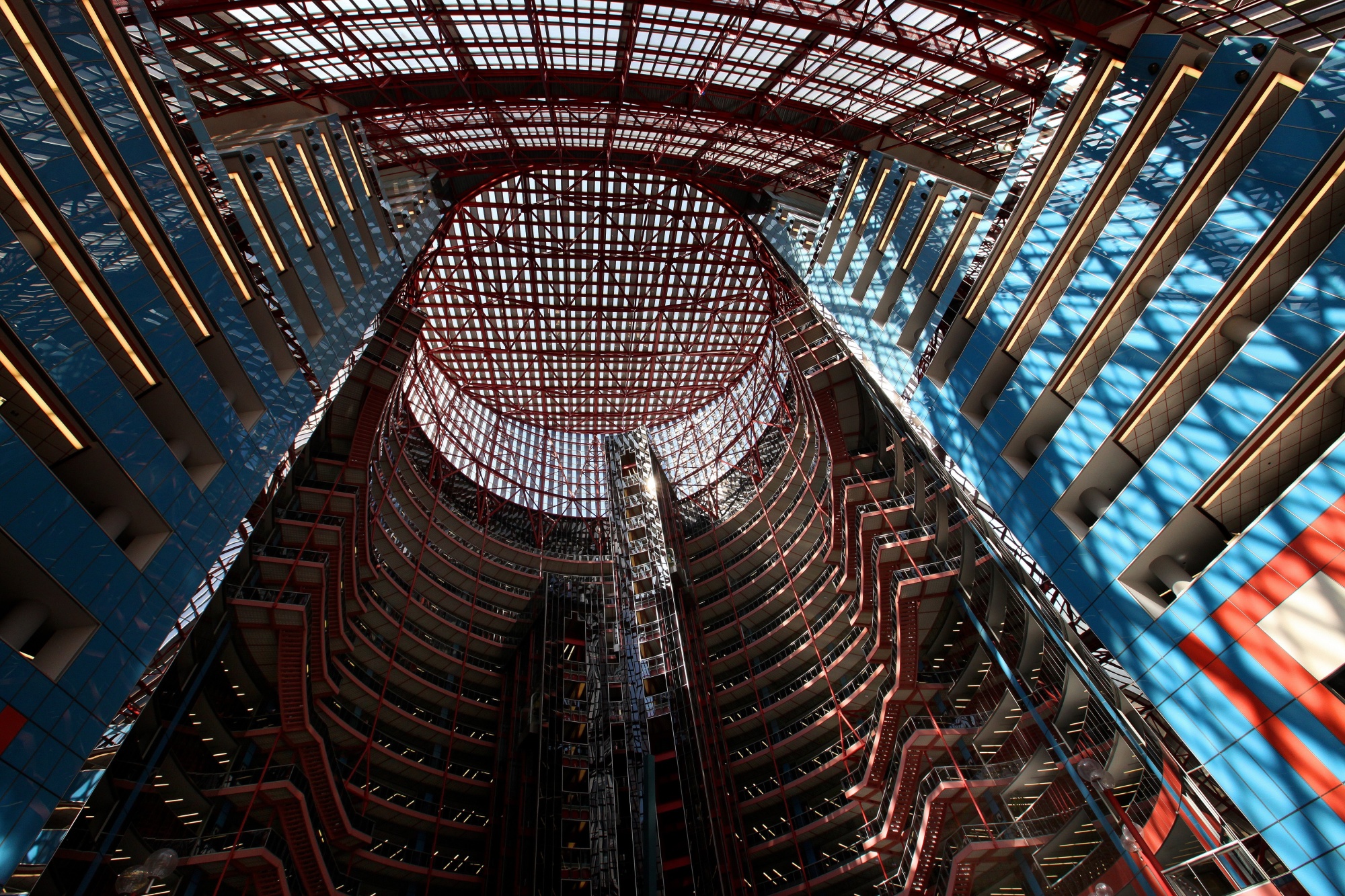 Dazzling But Troubled, Chicago's Thompson Center Gets a New Look