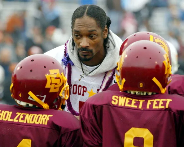 Snoop says footbizzle is dunkadelic.