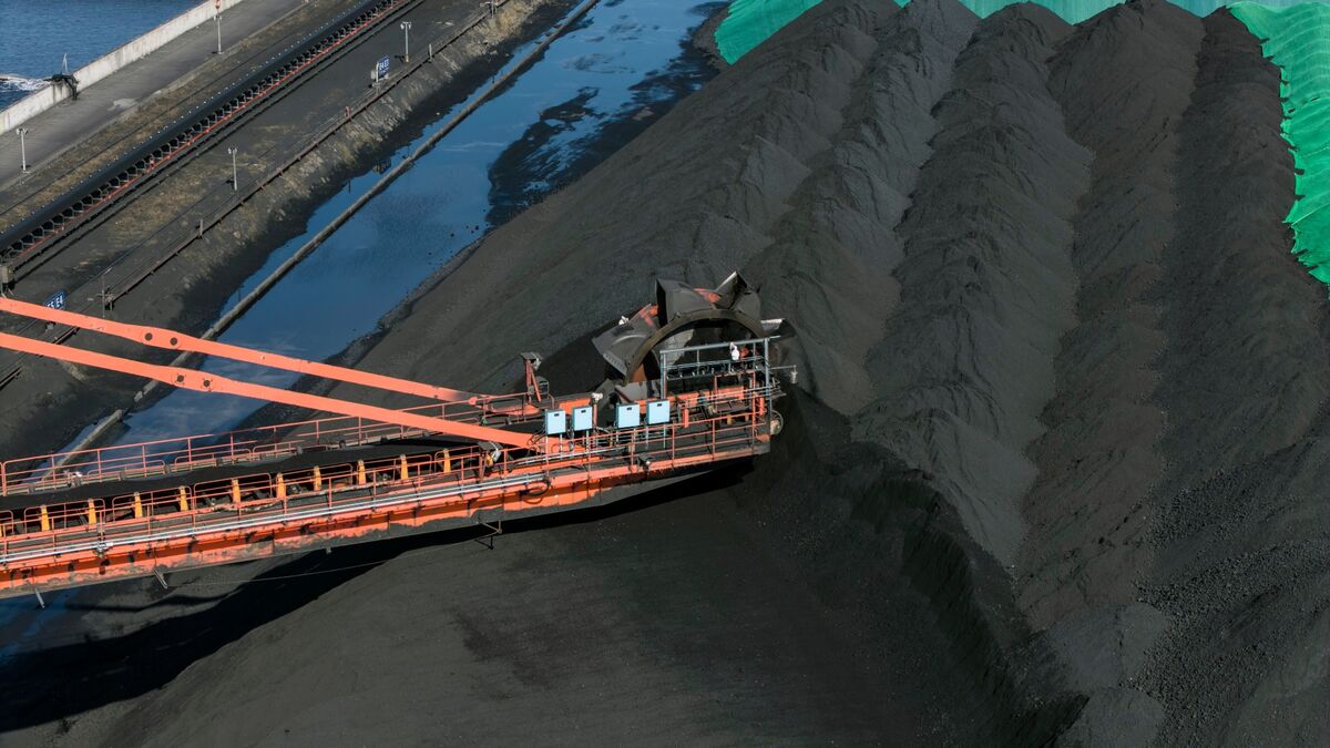 bloomberg.com - China Urges Stable Coal Output as Prices Rise to Three-Year High