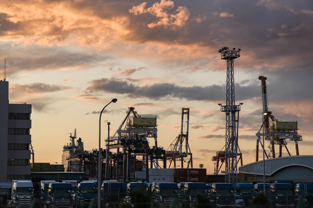 Japan’s Economy Likely Shrank Last Quarter as Tariffs Hit Hard