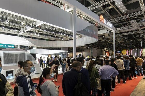 China Tech Giants Bet $19 Billion on Global Electric Car Frenzy
