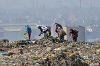 PAKISTAN-ENVIRONMENT-RECYCLING