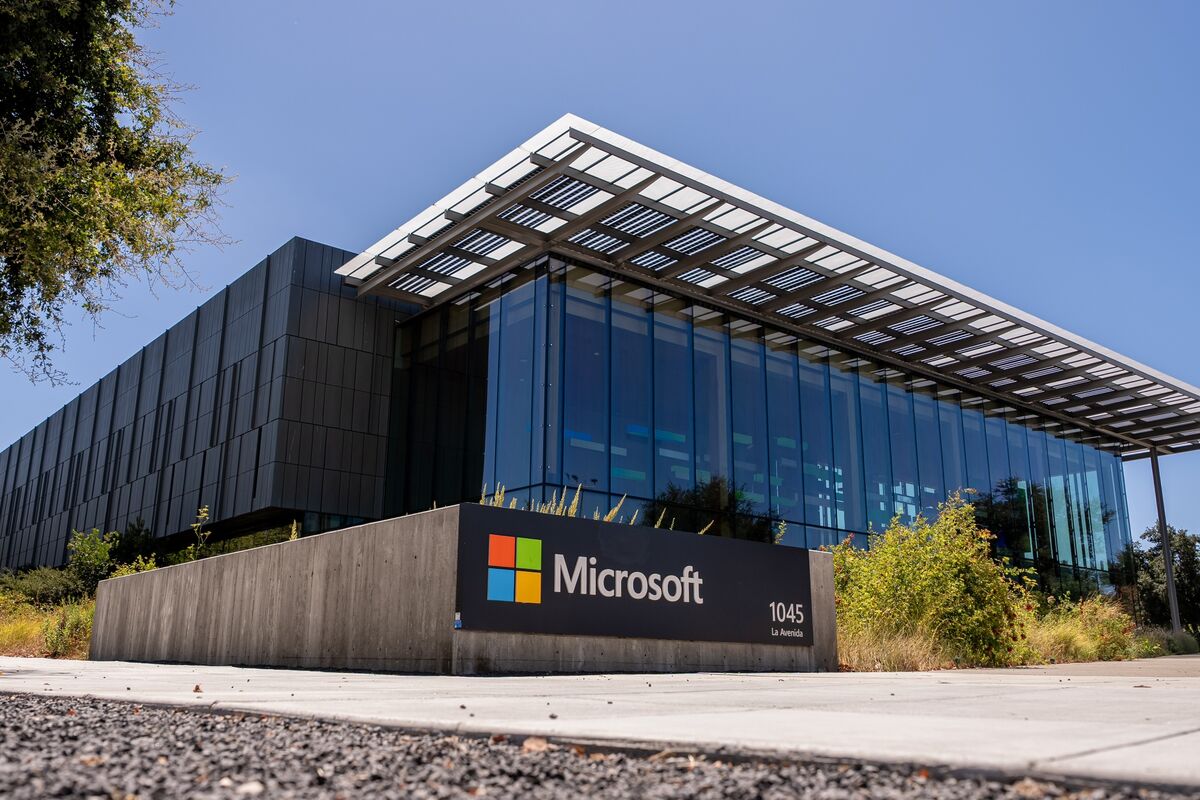 Microsoft-Tied ‘Project Odyssey’ Bond Lures Buyers at Junk Yield ...