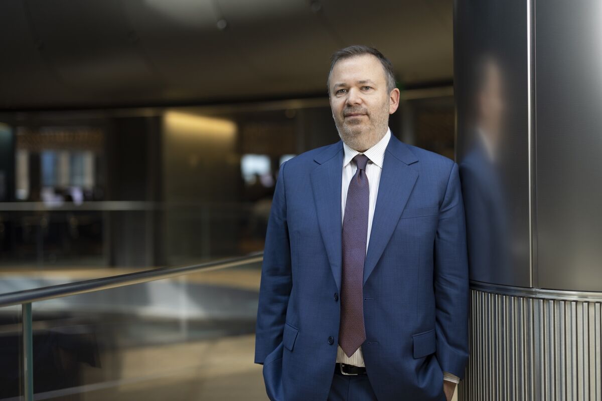 Boaz Weinstein Would Offer Sculptor Clients Sweetener to Stay at Firm