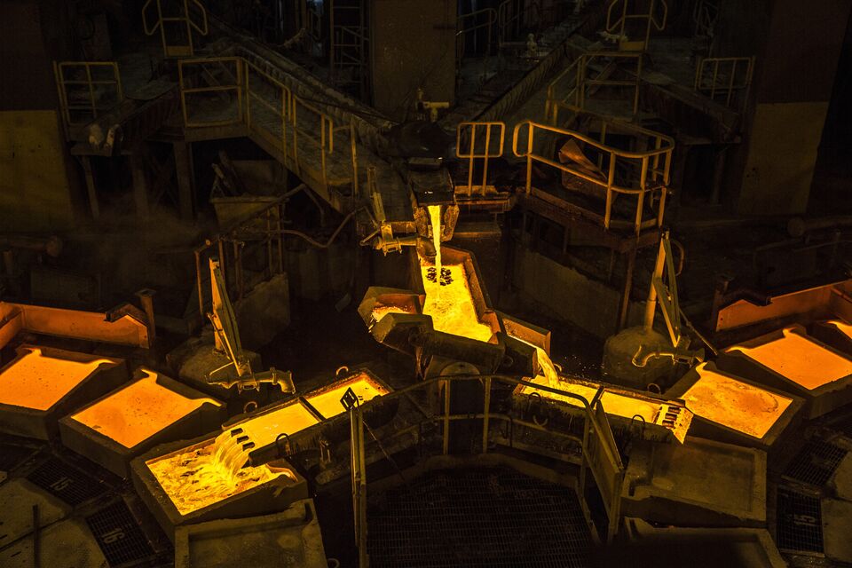 Copper Prices Fall Despite Signs of Looming Crucial Metal Shortage