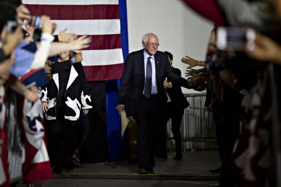 Biden and Sanders Lead Iowa Poll of 2020 Democratic Field