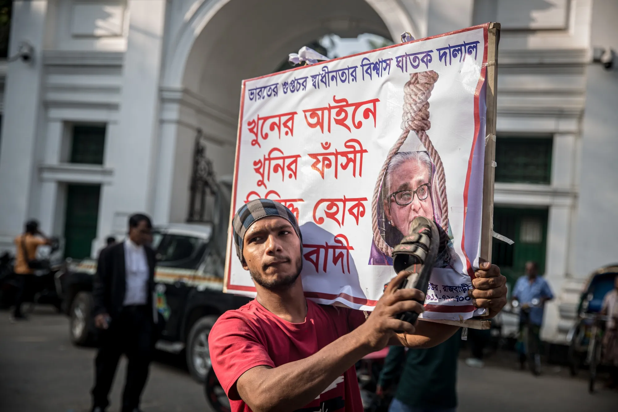 Bangladesh Needs Change, Not Old Executioners - Bloomberg