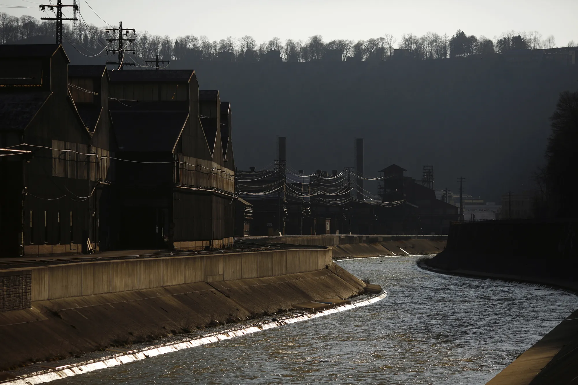 Trump Wave Builds in a Steel Town Forsaken by the World Economy - Bloomberg, image size:2000x1334
