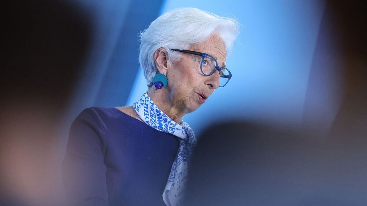 Lagarde: Outlook to Inflation More Uncertain Than Usual
