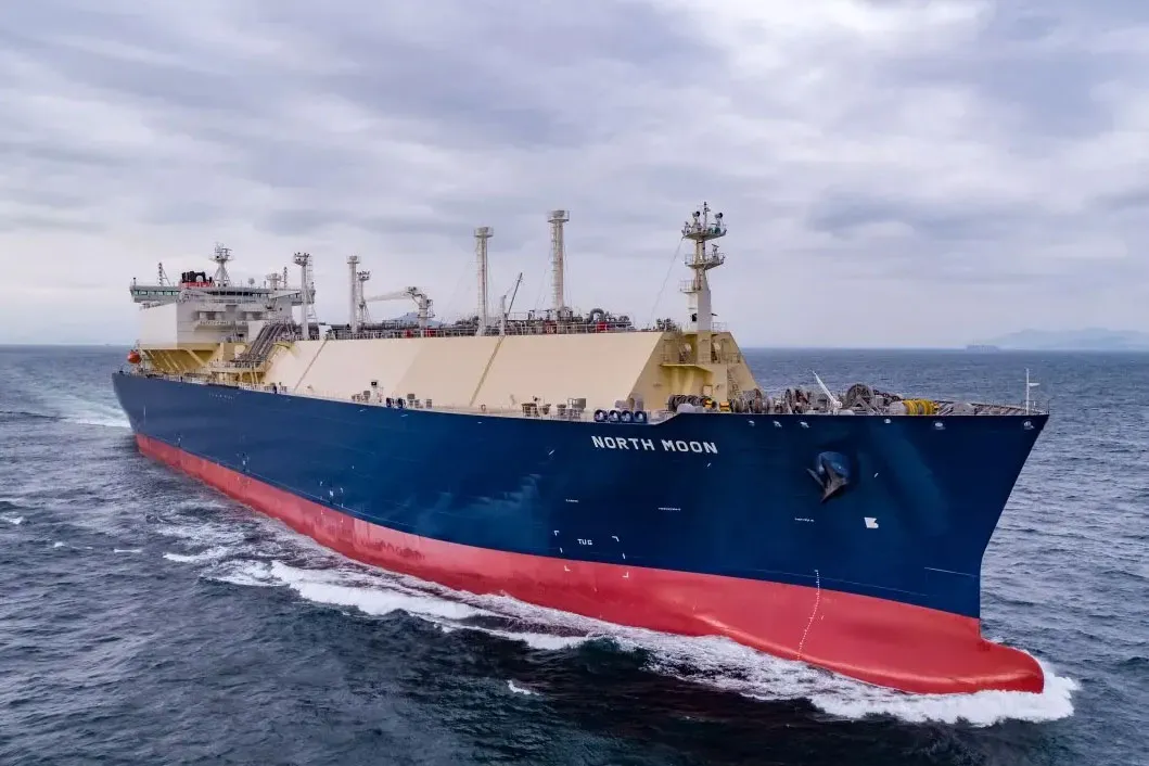 Necessary or Unnecessary TANKERS Ⅱ Three bound4blue eSAILs installed on EPS' tanker - Offshore