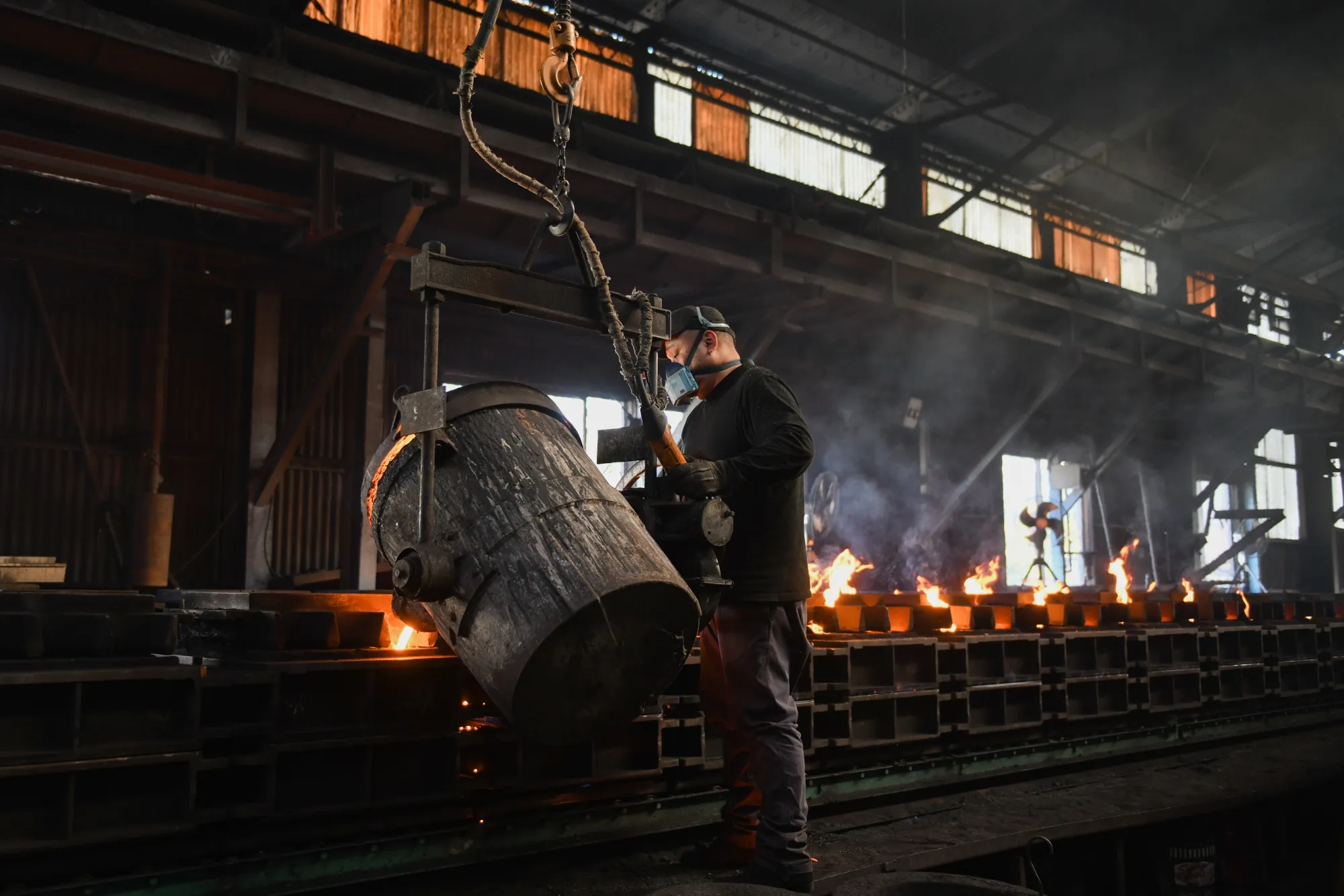 Metal Casting Factory As Japan's Monthly Machine Tool Orders Fall