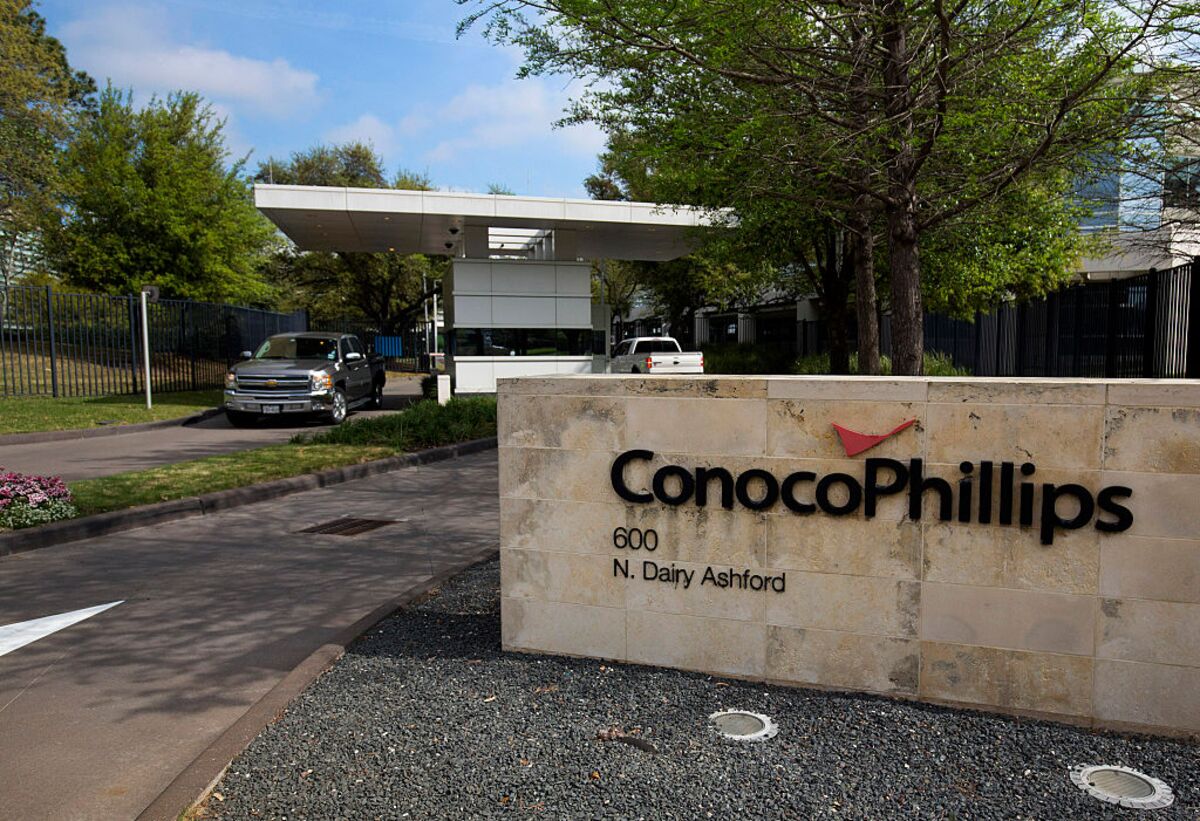 Third largest. CONOCOPHILLIPS. Conoco Philips. CONOCOPHILLIPS 76. Хьюстон 500.