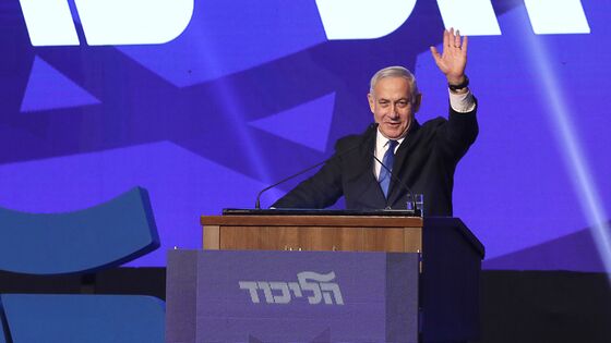 Netanyahu Asked to Form Government With Few Signs He Can Succeed