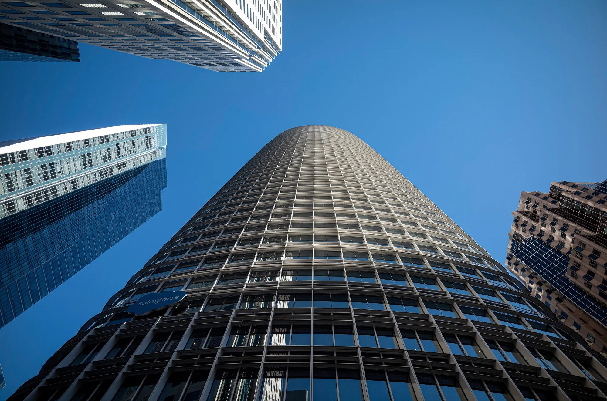 Microsoft, Salesforce Join Startups With Products to Track Emissions