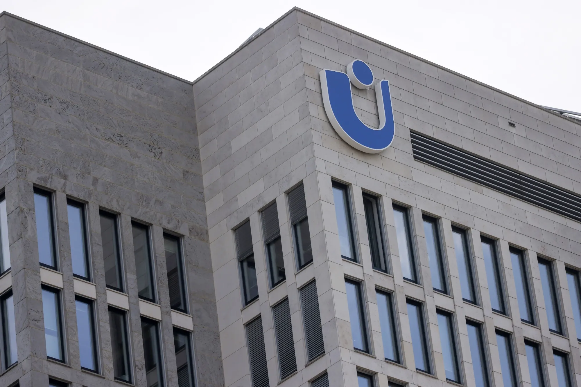 Union Invest verkauft wieder Immo-Fonds nach 17%-Abwertung - Bloomberg