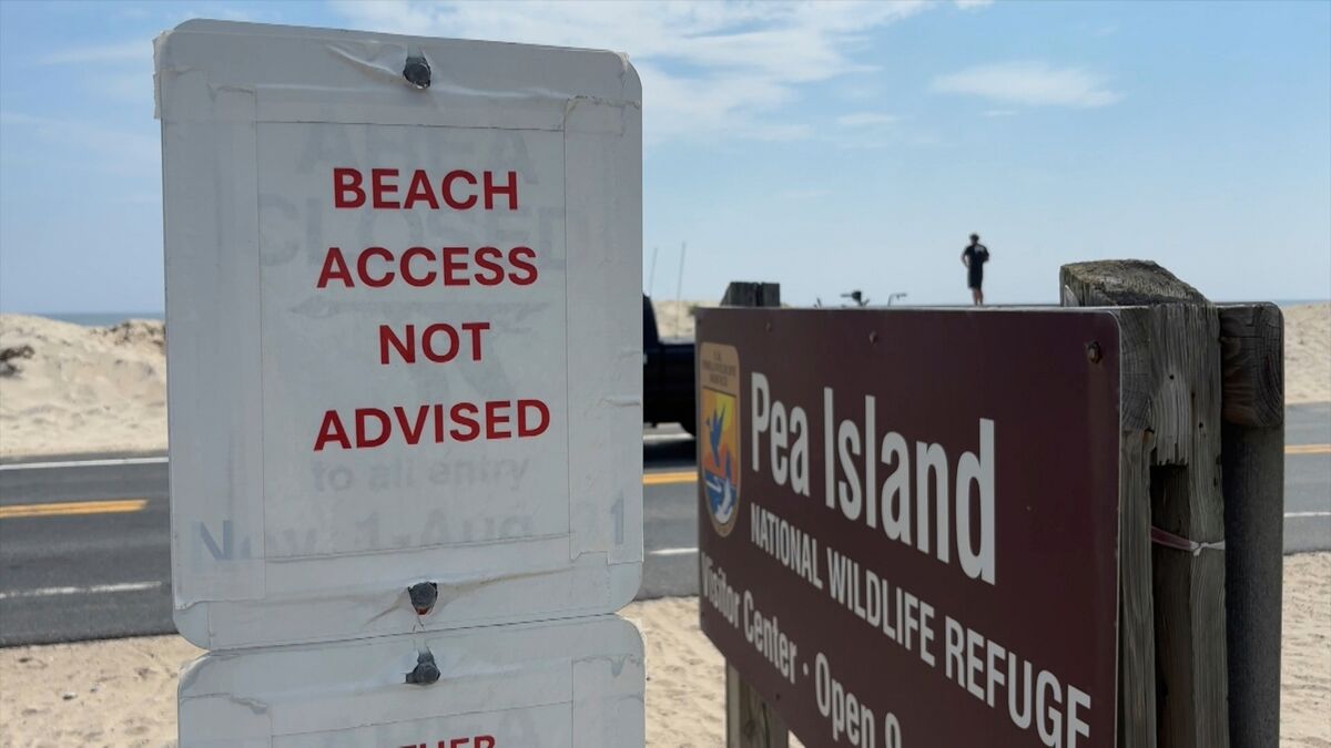 Hurricane Erin’s Violent Surf Forces East Coast Beach Closures Hurricane Erin’s Violent Surf Forces East Coast Beach Closures