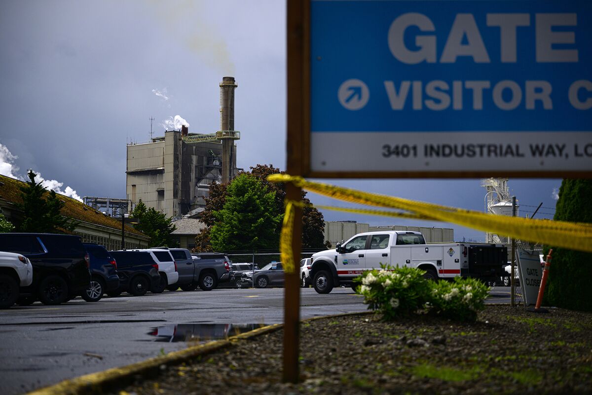 Longview Mill Tank That Killed 11 Was Flagged for Thin Walls, Report Says