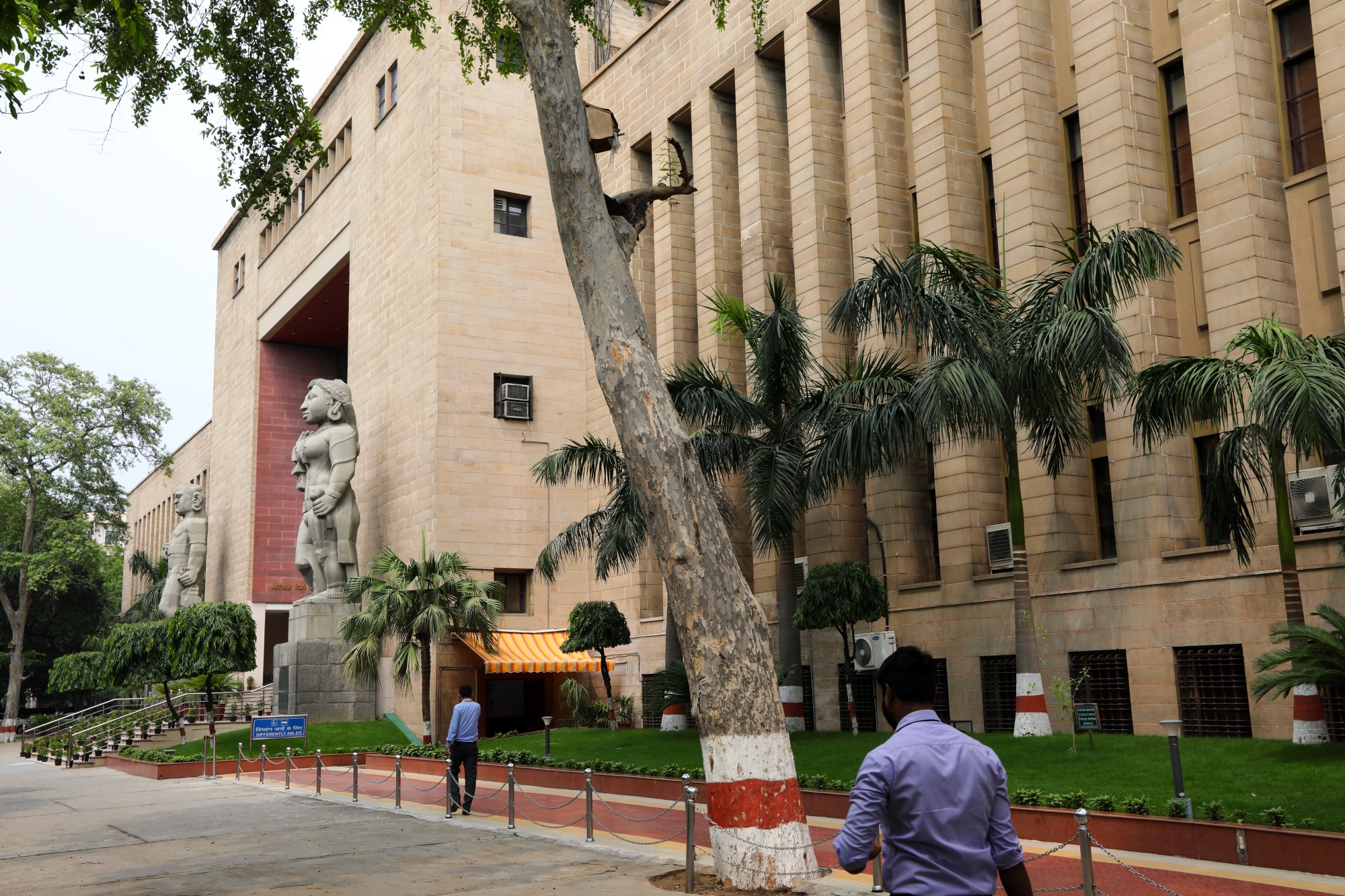 The Reserve Bank of India regional headquarters stand in New Delhi.